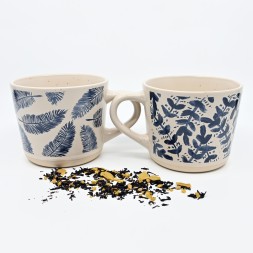 Mug ivoire à feuilles